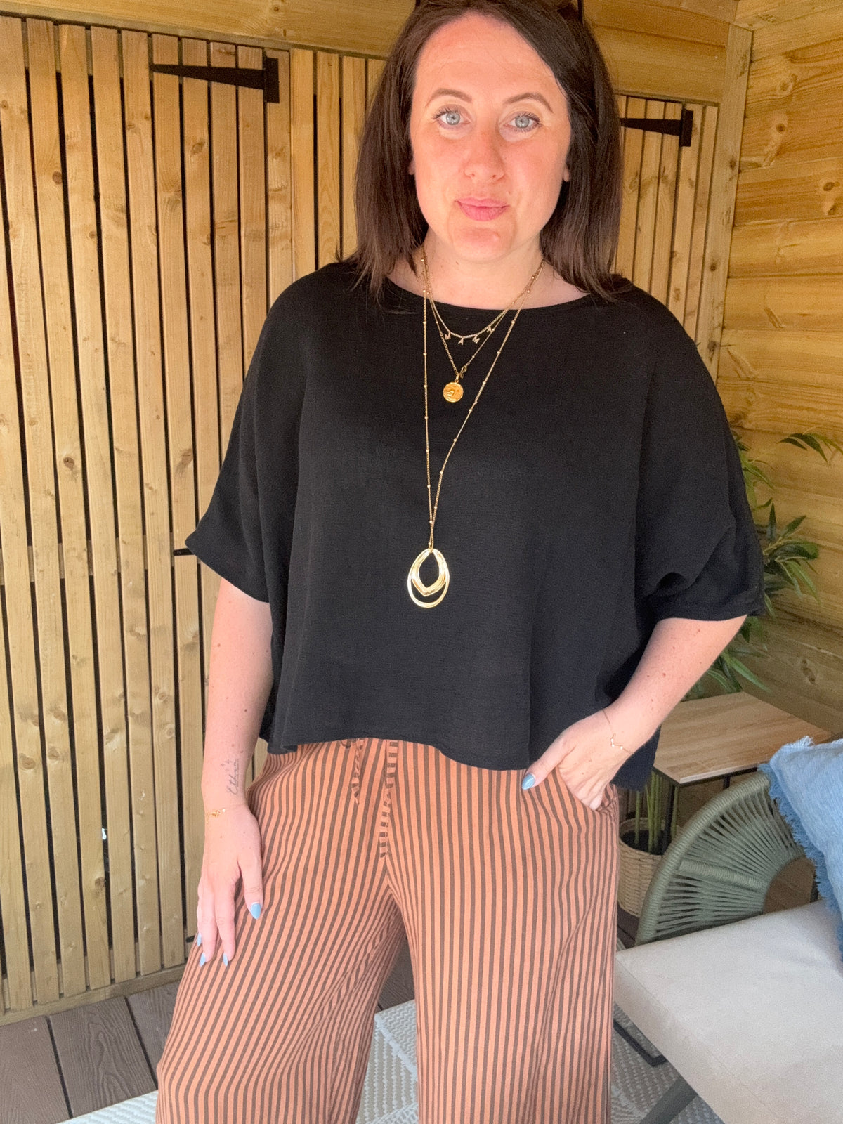 Linen Gauze Back Button Detail Top - Black