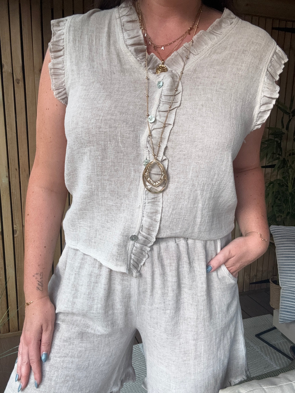 Frill Gauze Linen Sleeveless Button Down - Stone