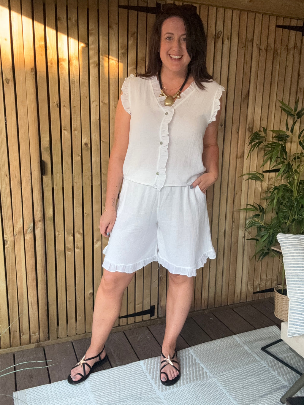 Frill Gauze Linen Sleeveless Button Down - White