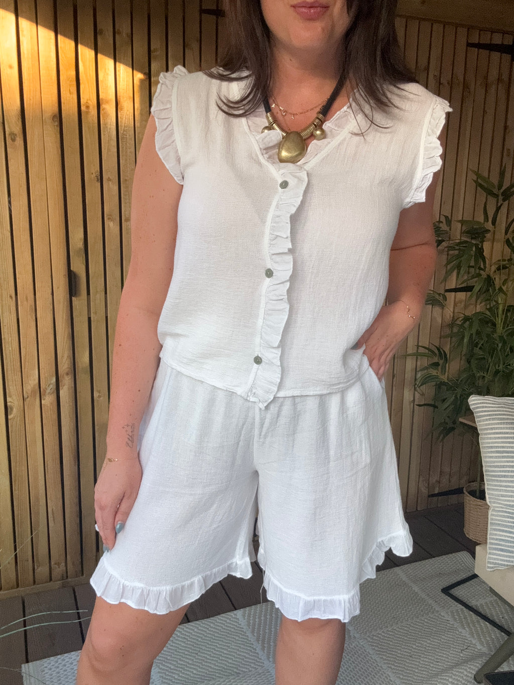 Frill Gauze Linen Sleeveless Button Down - White